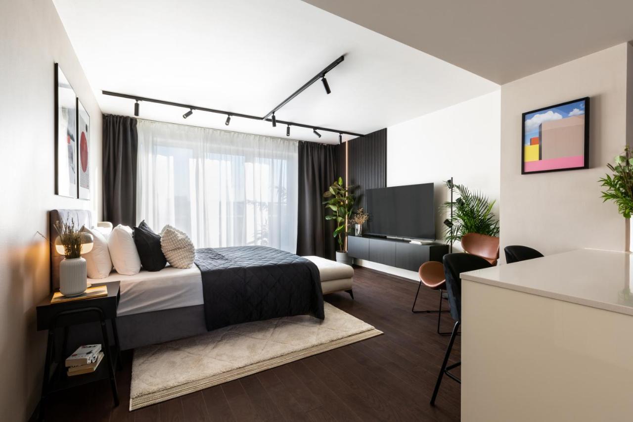 Turnkey I Central Apartment With Terrace Прага Екстериор снимка