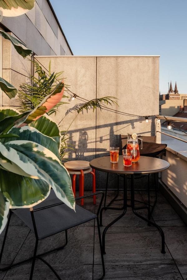 Turnkey I Central Apartment With Terrace Прага Екстериор снимка